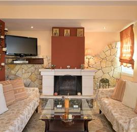 7 bedroom seaside villa with pool, Kassiopi, sleeps 13